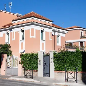 I Villini Del Pigneto Couette-café Rome